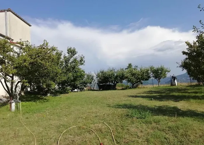 Peaceful Cottage With Incredible Panoramic View Feriehus